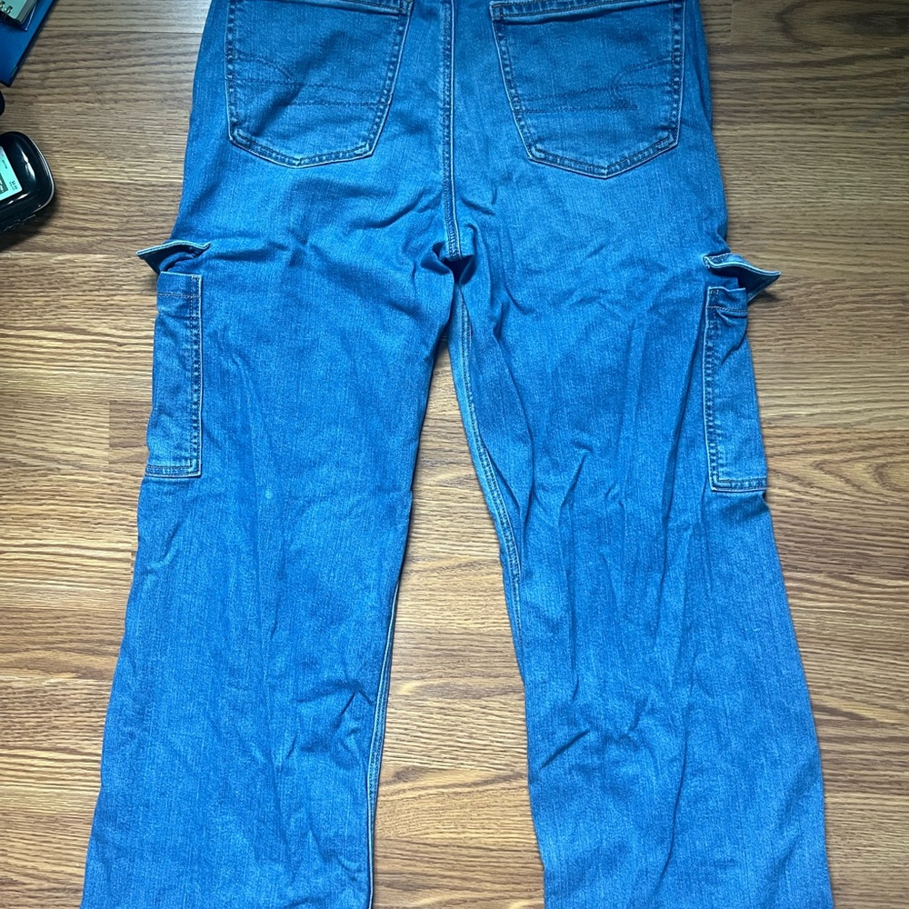 American Eagle High-Rise Baggy Wide-Leg Jeans